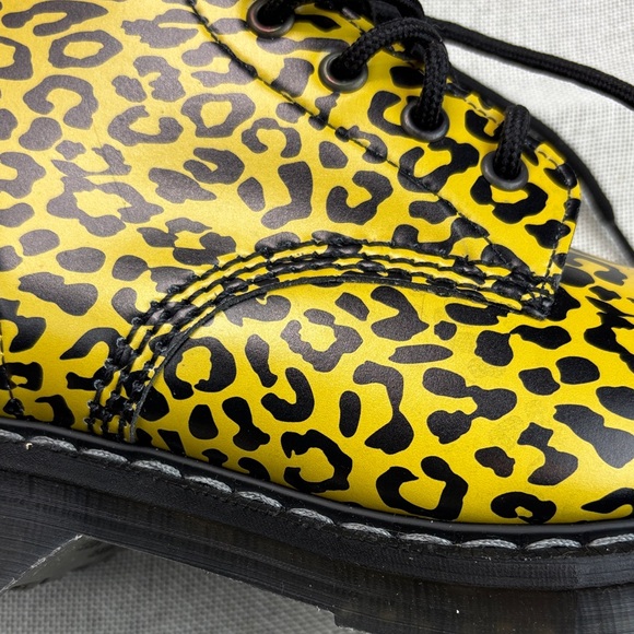 Bloomie's X Solovair Women's Printed Lace up Combat Boots UK Size 6 - Picture 3 of 14